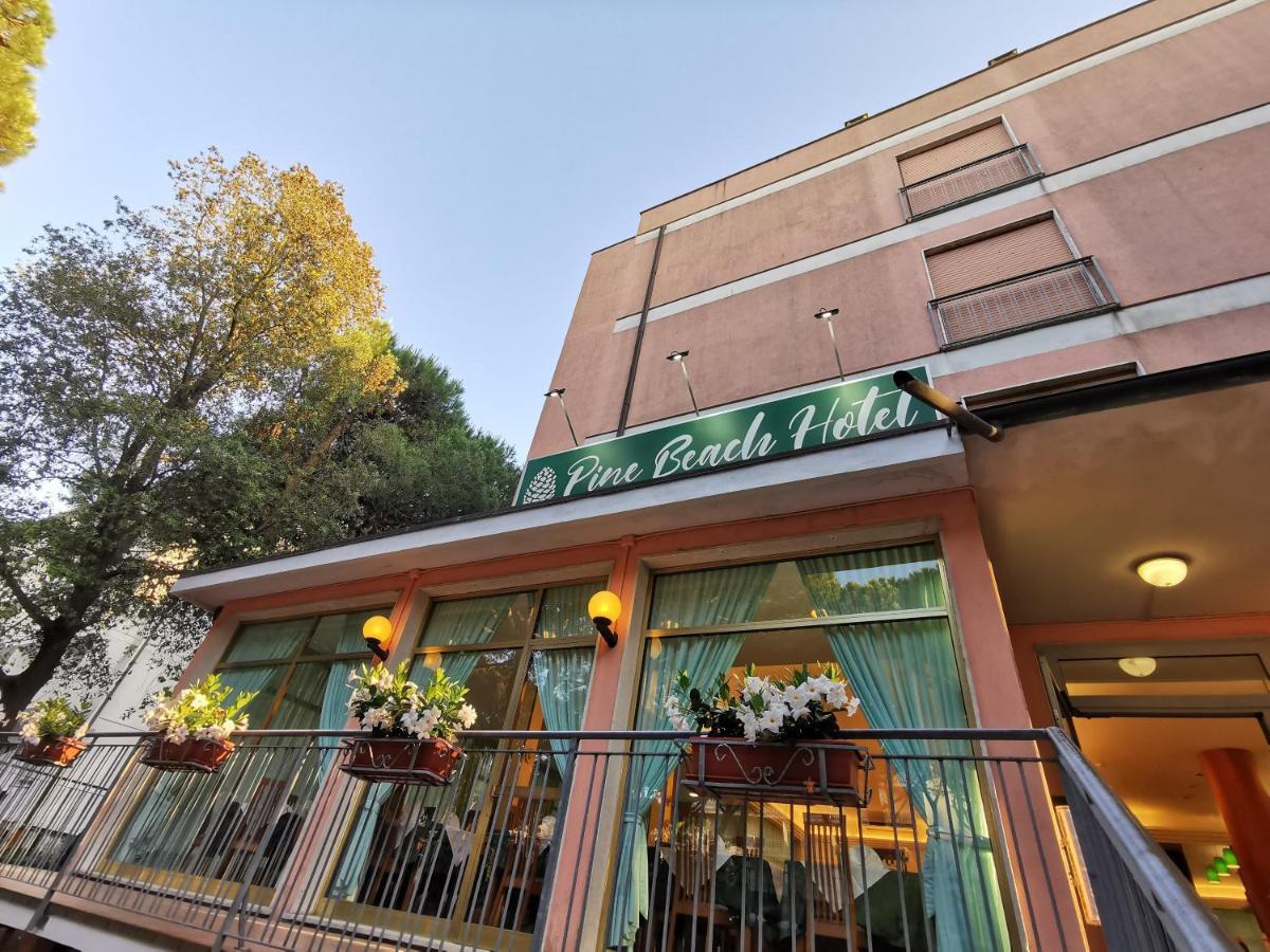 Hotel Pine Beach Розолина-Маре Экстерьер фото